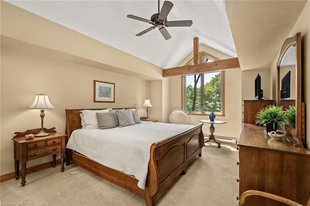 1-131 Grandview Hilltop Drive, Huntsville, ON - Indoor Photo Showing Bedroom