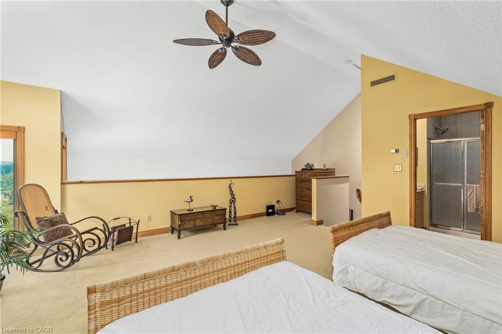 1-131 Grandview Hilltop Drive, Huntsville, ON - Indoor