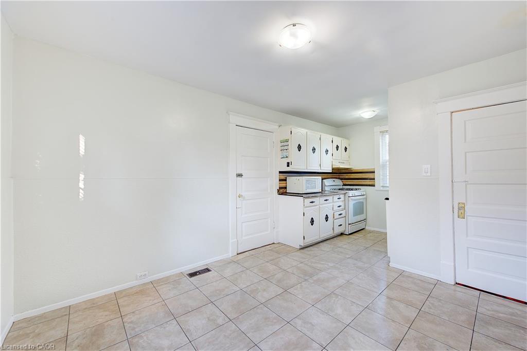 201 Clarence Street, London, ON - Indoor