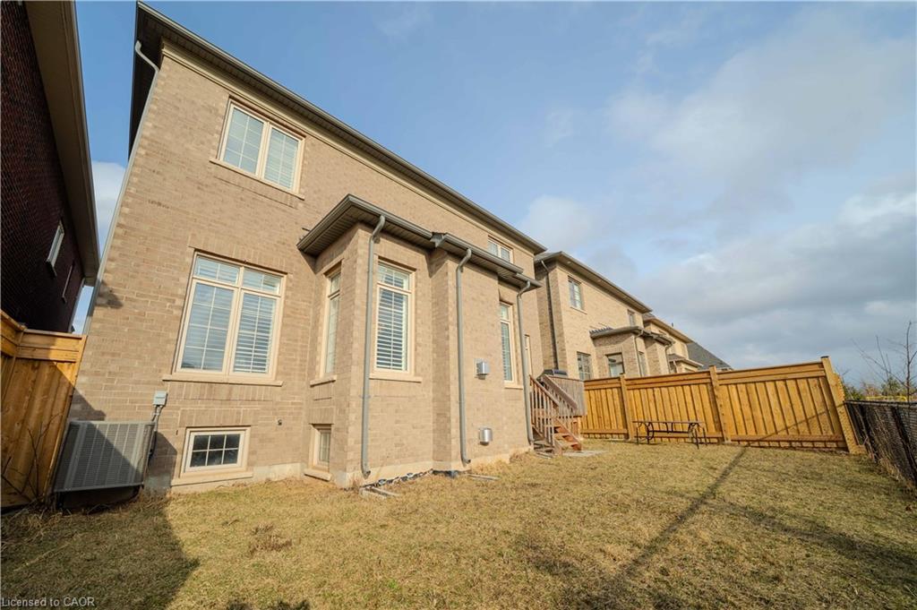 3096 Daniel Way Way, Oakville, ON - Outdoor With Exterior