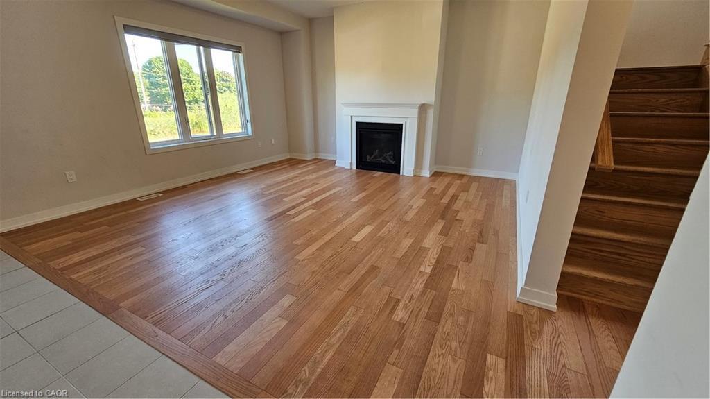 23 Tulip Crescent, Simcoe, ON - Indoor With Fireplace