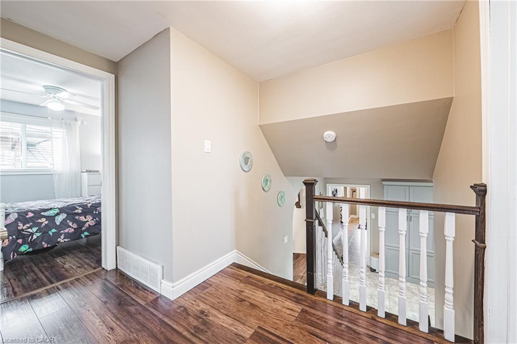 477 Queen Victoria Drive, Hamilton, ON - Indoor Photo Showing Other Room