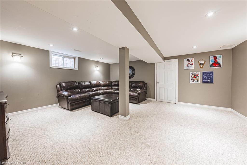 477 Queen Victoria Drive, Hamilton, ON - Indoor Photo Showing Basement