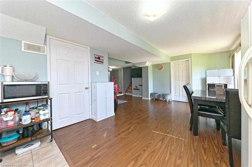28 Abbotsbury Drive, Brampton, ON - Indoor