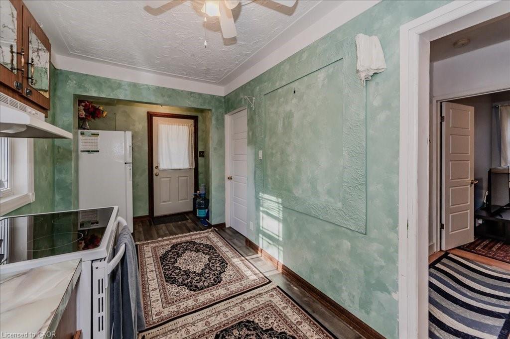 478 Greenfield Avenue, Kitchener, ON - Indoor