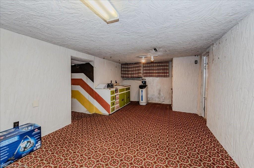 478 Greenfield Avenue, Kitchener, ON - Indoor