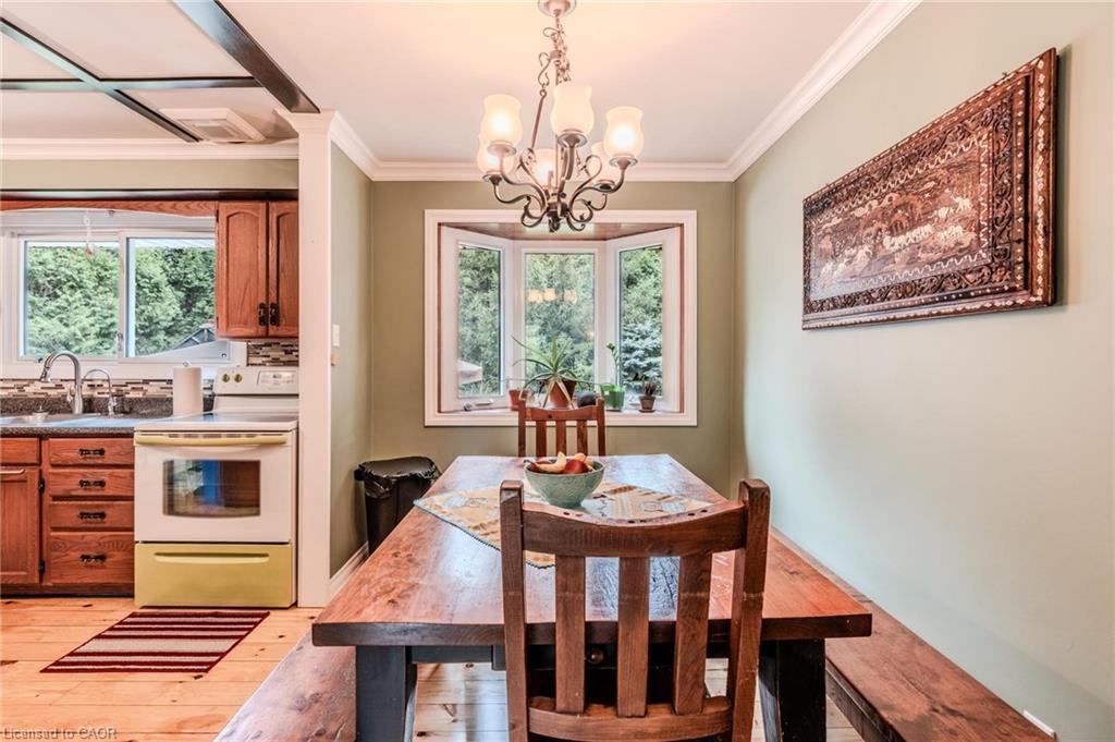 46 First Street, Waterdown, ON - Indoor Photo Showing Dining Room