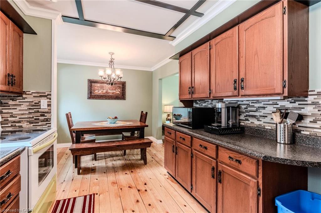 46 First Street, Waterdown, ON - Indoor Photo Showing Kitchen
