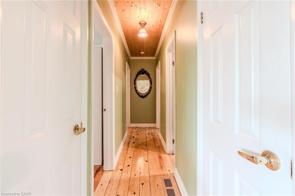 46 First Street, Waterdown, ON - Indoor Photo Showing Other Room