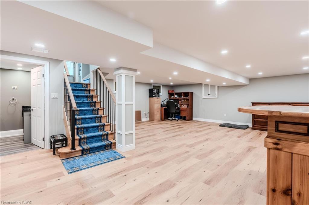 46 First Street, Waterdown, ON - Indoor Photo Showing Other Room