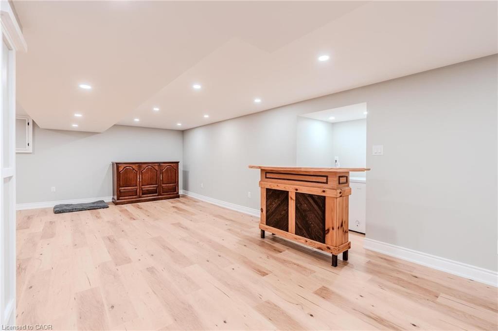 46 First Street, Waterdown, ON - Indoor