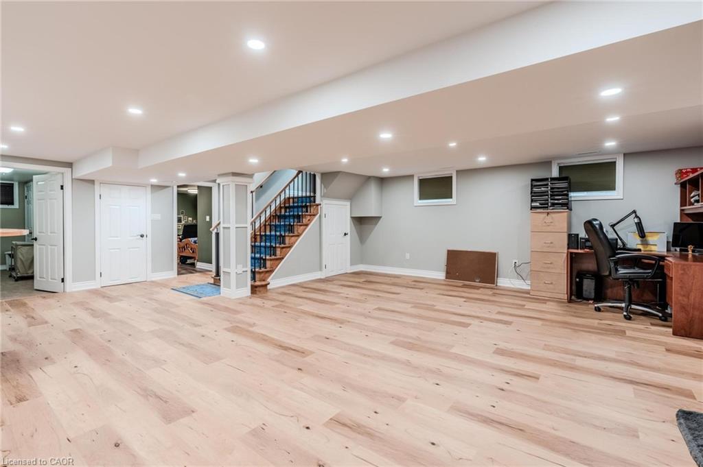 46 First Street, Waterdown, ON - Indoor Photo Showing Other Room