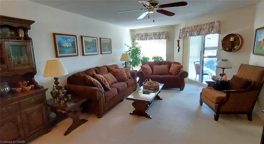 705-5 Mill Pond Court, Simcoe, ON - Indoor Photo Showing Living Room
