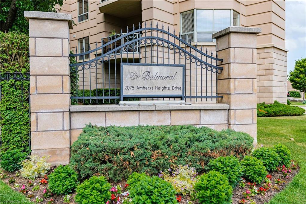 211-2075 Amherst Heights Drive, Burlington, ON - Outdoor