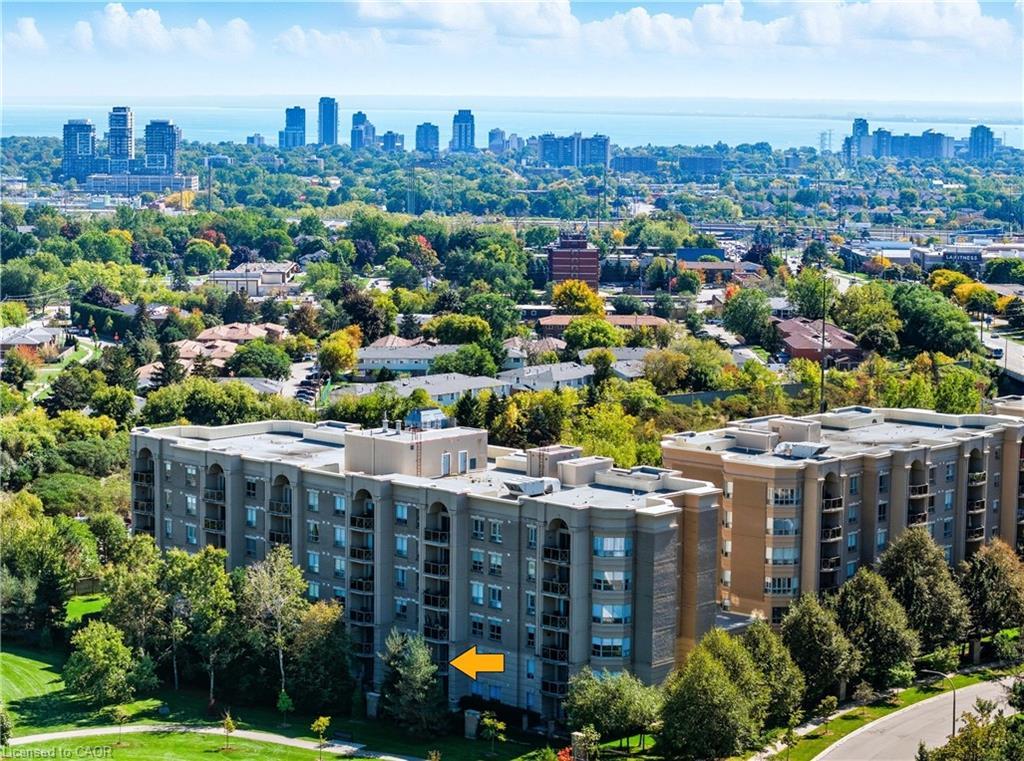 211-2075 Amherst Heights Drive, Burlington, ON - Outdoor With View