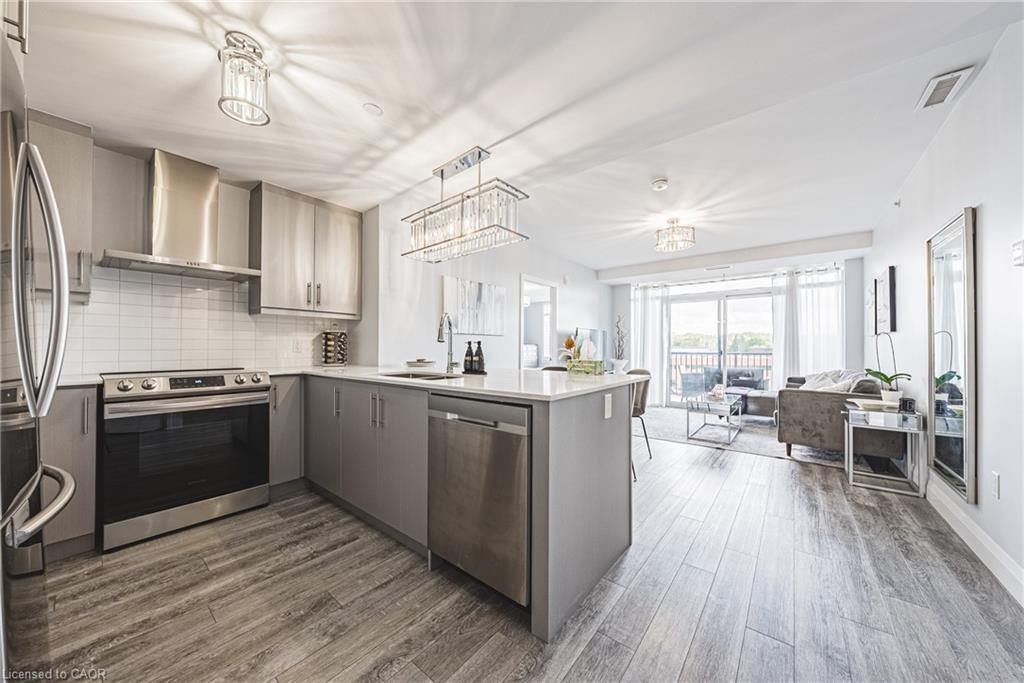 317-1 Redfern Avenue, Hamilton, ON - Indoor Photo Showing Kitchen With Stainless Steel Kitchen With Upgraded Kitchen