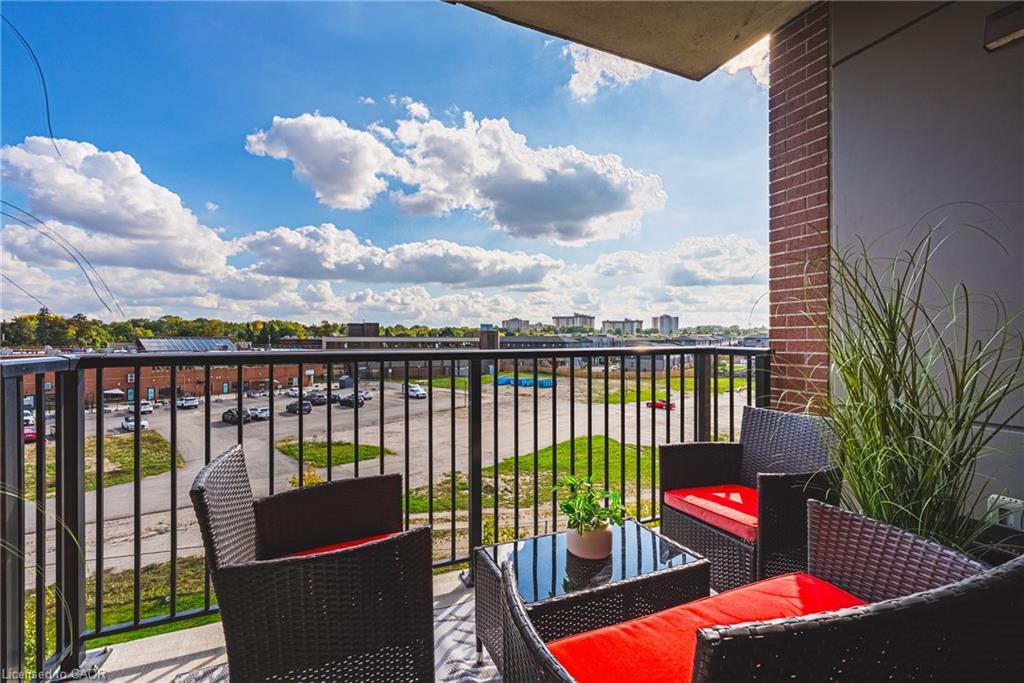 317-1 Redfern Avenue, Hamilton, ON - Outdoor With Exterior