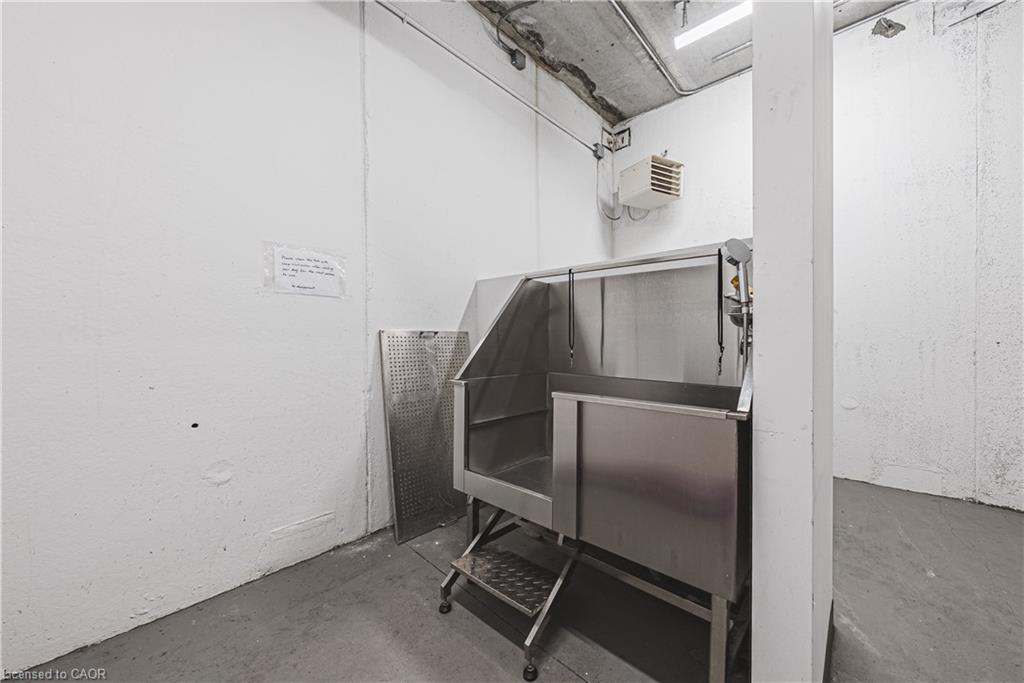 317-1 Redfern Avenue, Hamilton, ON - Indoor