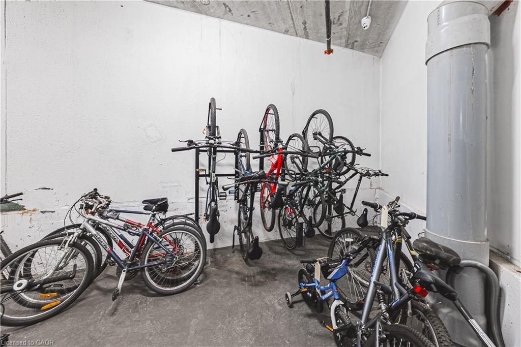 317-1 Redfern Avenue, Hamilton, ON - Indoor