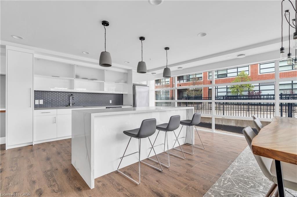 412-155 St. Leger Street, Kitchener, ON - Indoor Photo Showing Kitchen With Upgraded Kitchen