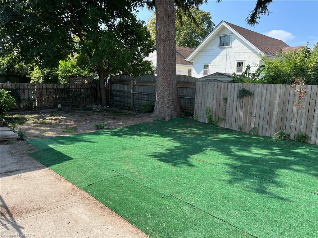 215 Ontario Street, Sarnia, ON - Outdoor