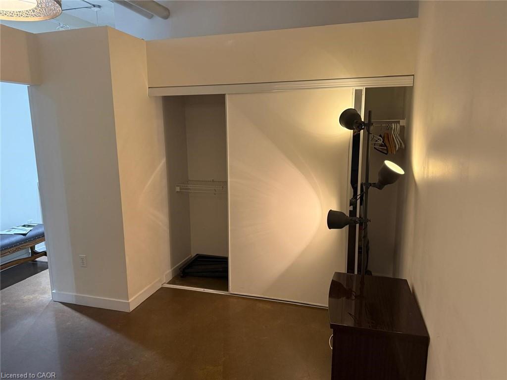 712-66 Bay Street S, Hamilton, ON - Indoor Photo Showing Other Room