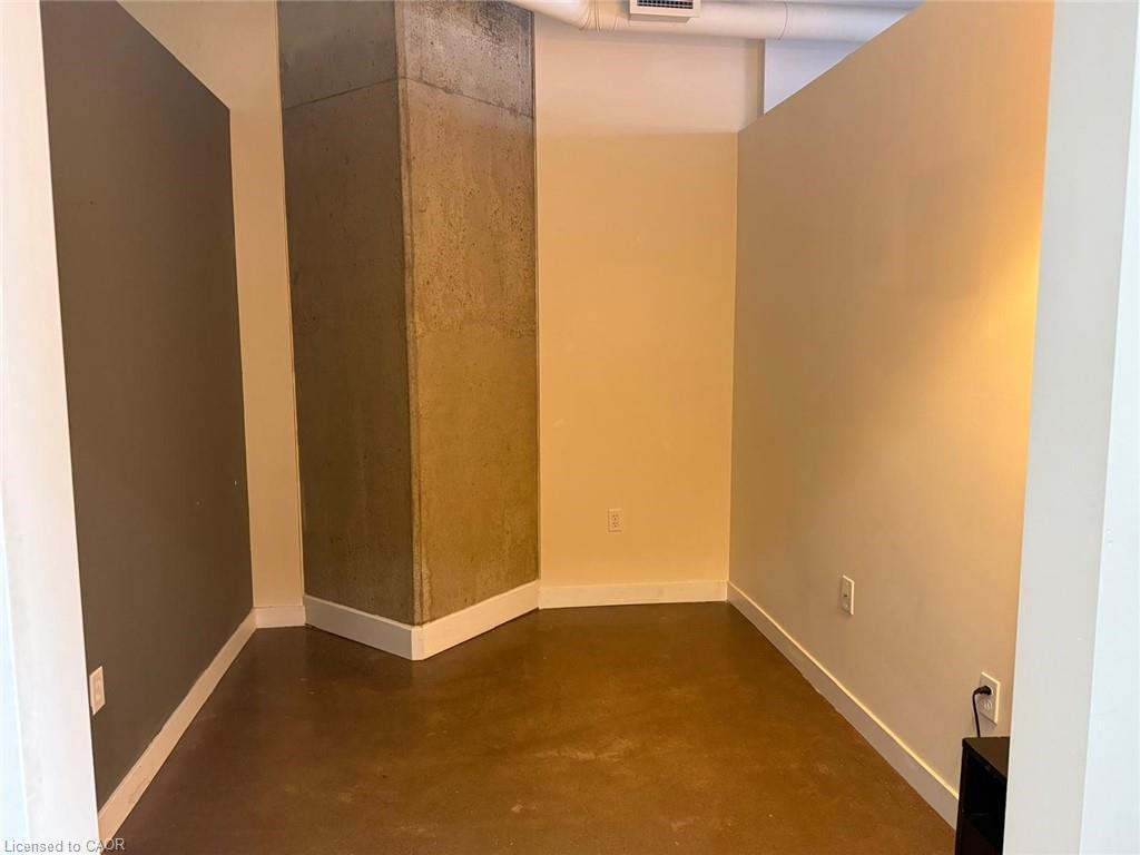 712-66 Bay Street S, Hamilton, ON - Indoor Photo Showing Other Room