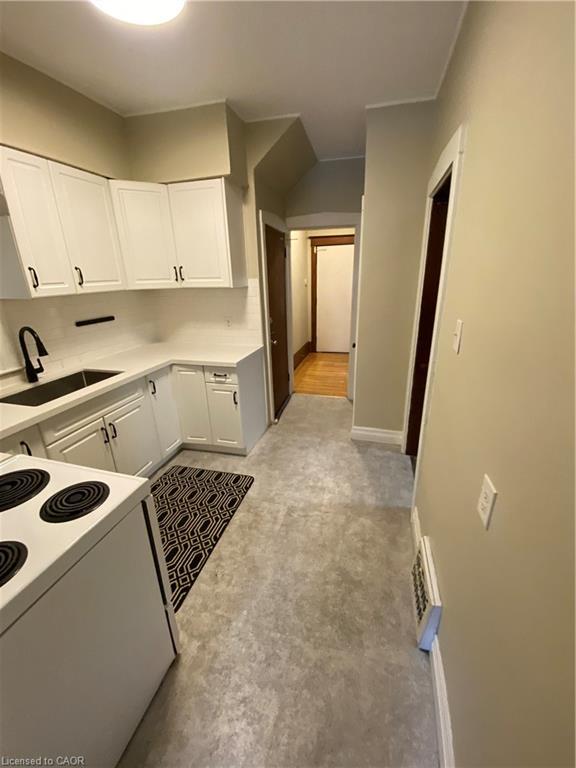 70 Belview Avenue, Hamilton, ON - Indoor Photo Showing Kitchen