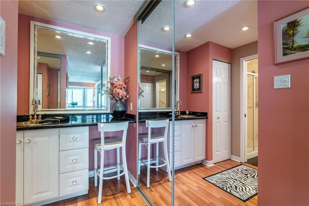 6-1508 Upper Middle Road, Burlington, ON - Indoor