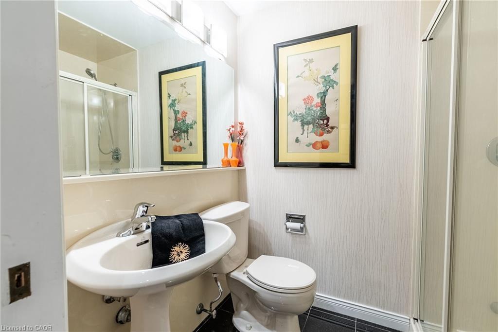 6-1508 Upper Middle Road, Burlington, ON - Indoor Photo Showing Bathroom