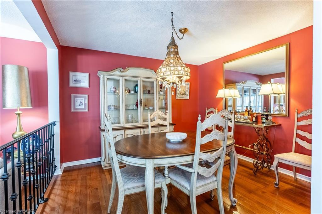 6-1508 Upper Middle Road, Burlington, ON - Indoor Photo Showing Dining Room