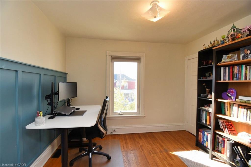 150 Victoria Avenue N, Hamilton, ON - Indoor Photo Showing Office