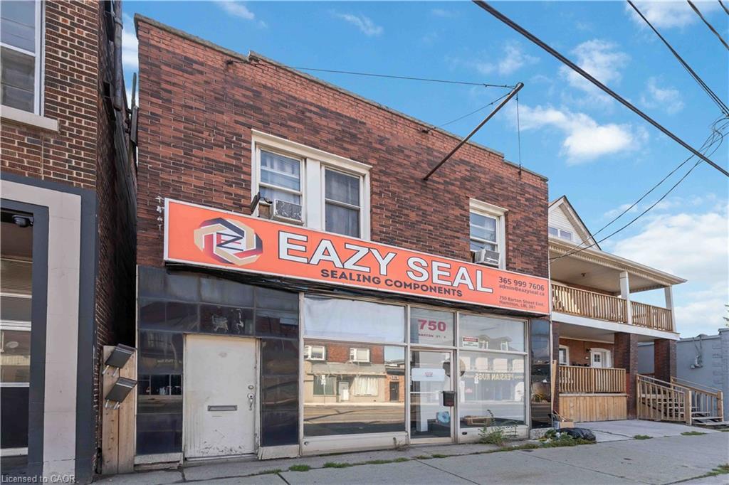 2-750 Barton Street E, Hamilton, ON - Outdoor