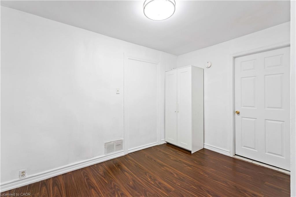 2-750 Barton Street E, Hamilton, ON - Indoor Photo Showing Other Room