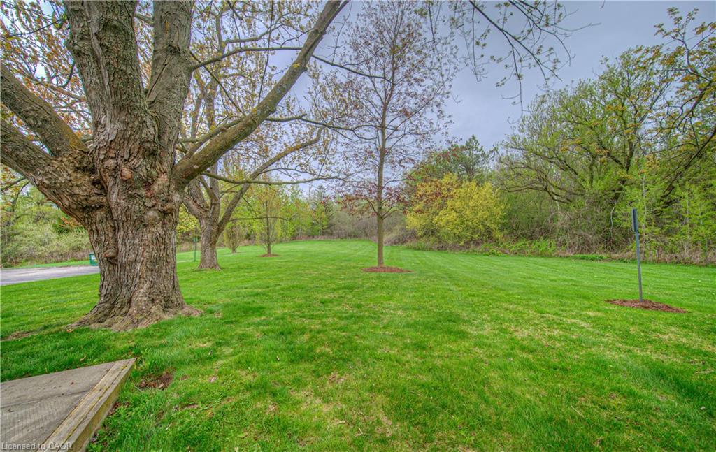 406-400 Champlain Boulevard, Cambridge, ON - Outdoor