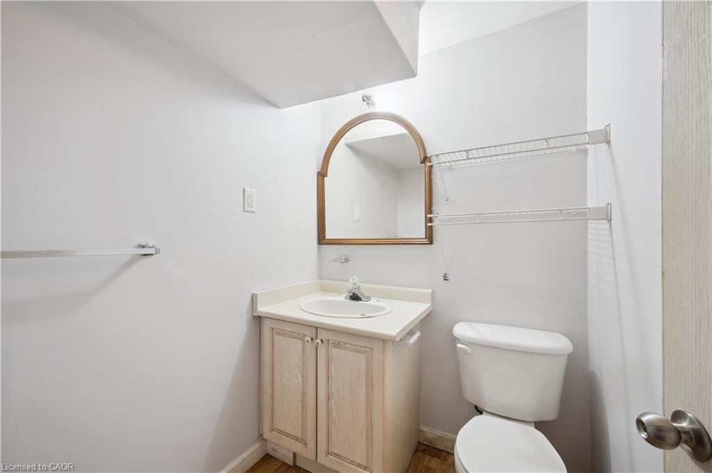 101 Churchill Street, Waterloo, ON - Indoor Photo Showing Bathroom