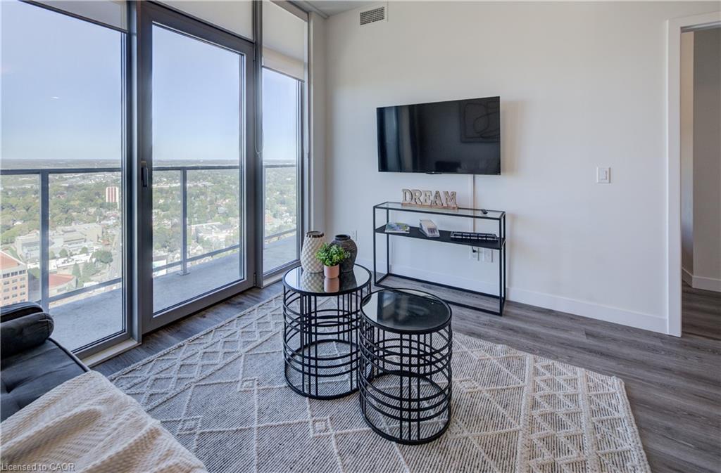 3203-60 Frederick Street, Kitchener, ON - Indoor