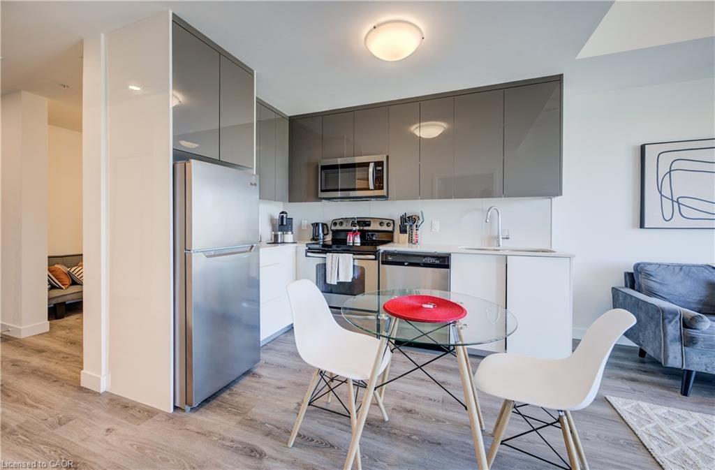 3203-60 Frederick Street, Kitchener, ON - Indoor Photo Showing Kitchen With Stainless Steel Kitchen