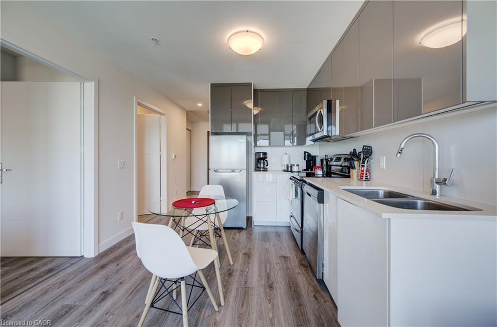 3203-60 Frederick Street, Kitchener, ON - Indoor Photo Showing Kitchen With Double Sink