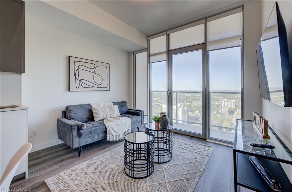 3203-60 Frederick Street, Kitchener, ON - Indoor Photo Showing Other Room