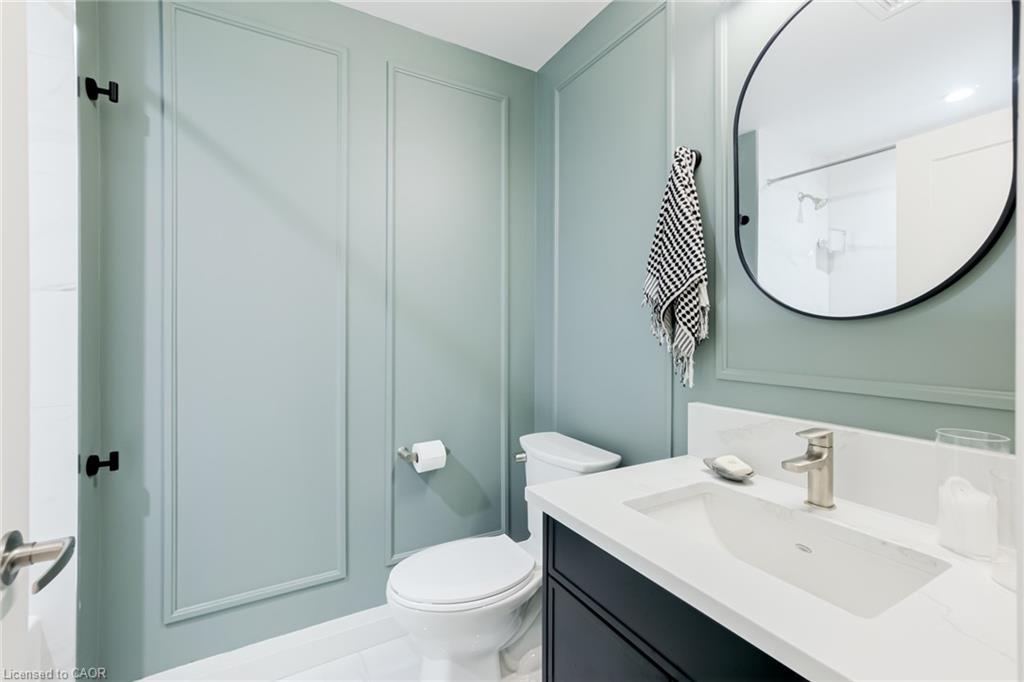 205-500 Brock Avenue, Burlington, ON - Indoor Photo Showing Bathroom