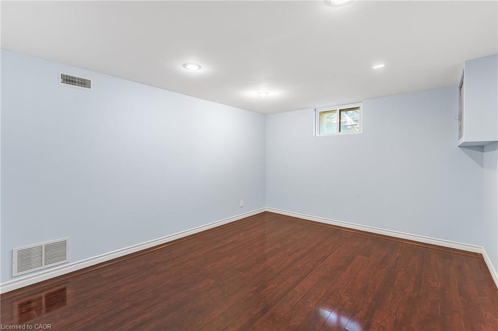 6122 Mayfair Drive, Niagara Falls, ON - Indoor Photo Showing Other Room