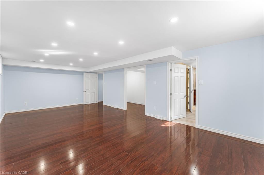 6122 Mayfair Drive, Niagara Falls, ON - Indoor Photo Showing Other Room