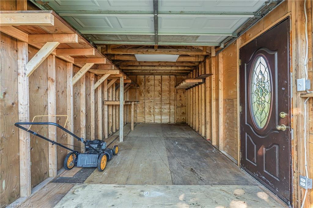 6122 Mayfair Drive, Niagara Falls, ON - Indoor