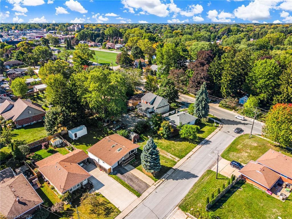 6122 Mayfair Drive, Niagara Falls, ON - Outdoor With View