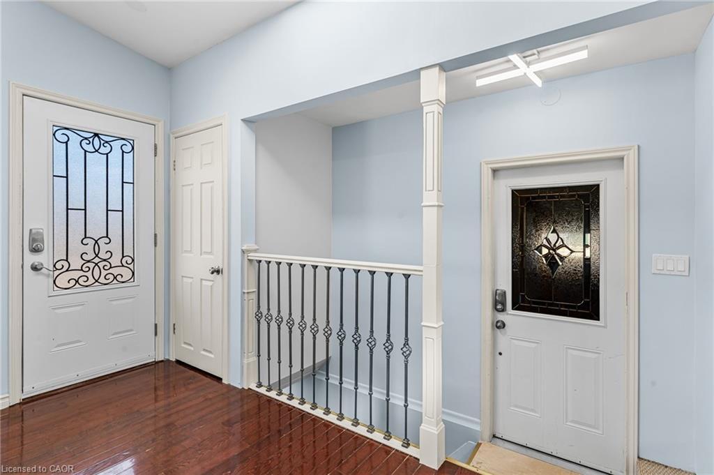 6122 Mayfair Drive, Niagara Falls, ON - Indoor Photo Showing Other Room