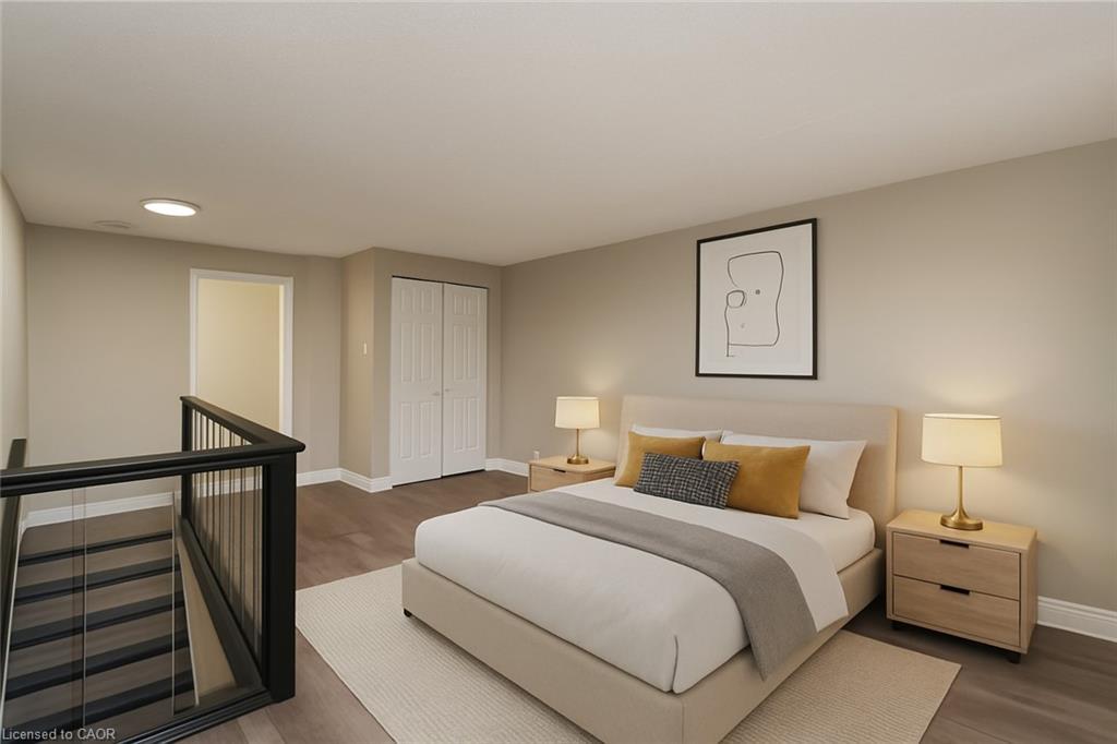 187 Barton Street W, Hamilton, ON - Indoor Photo Showing Bedroom