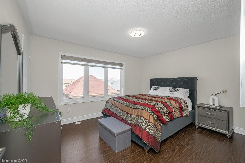 34 Aspen Hills Road, Brampton, ON - Indoor Photo Showing Bedroom