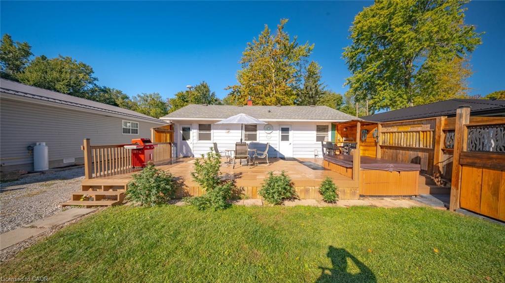 52 Ridgewood Drive, Turkey Point, ON - Outdoor