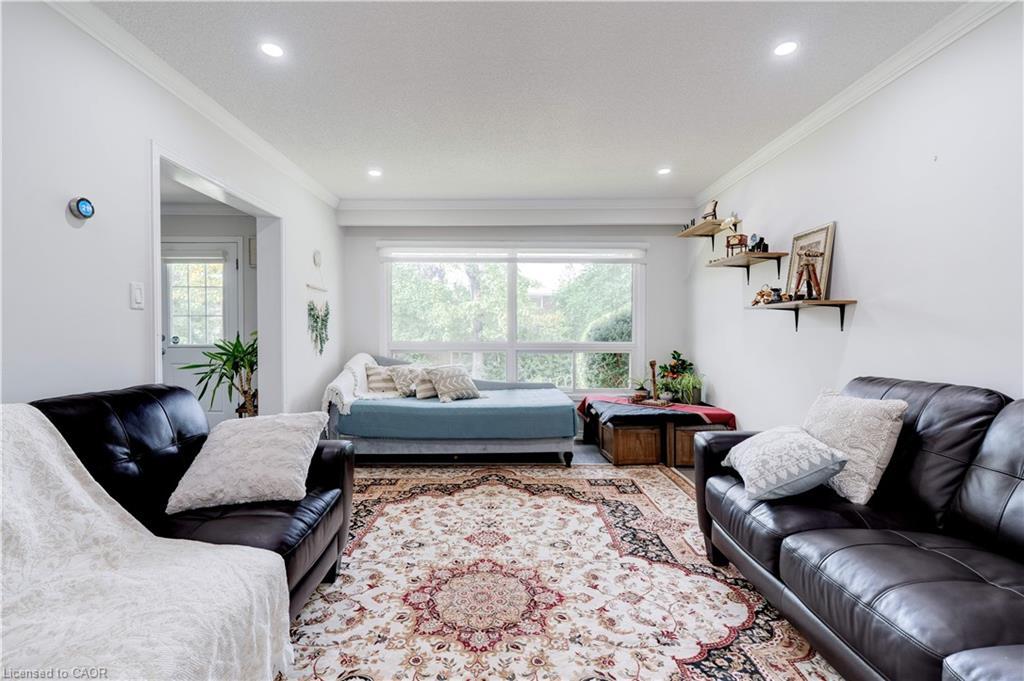 19-5475 Lakeshore Road, Burlington, ON - Indoor